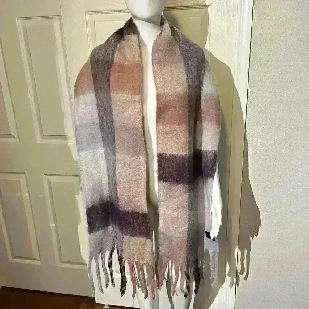 Steve Madden Plaid Check Scarf Plush Colorful Fringe Women’s One Size
